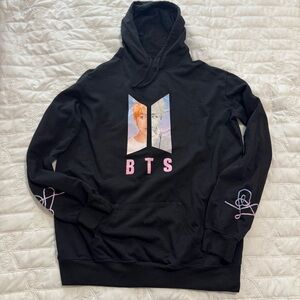 Black BTS V Graphic Hoodie
